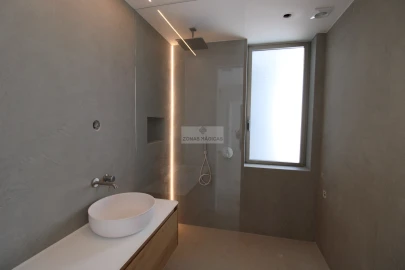 Moradia T4 para Venda em Lagos (São Sebastião e Santa Maria)