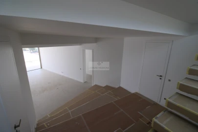 Moradia T4 para Venda em Lagos (São Sebastião e Santa Maria)