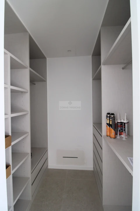 Moradia T4 para Venda em Lagos (São Sebastião e Santa Maria)