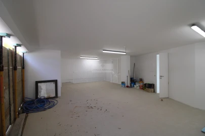 Moradia T4 para Venda em Lagos (São Sebastião e Santa Maria)