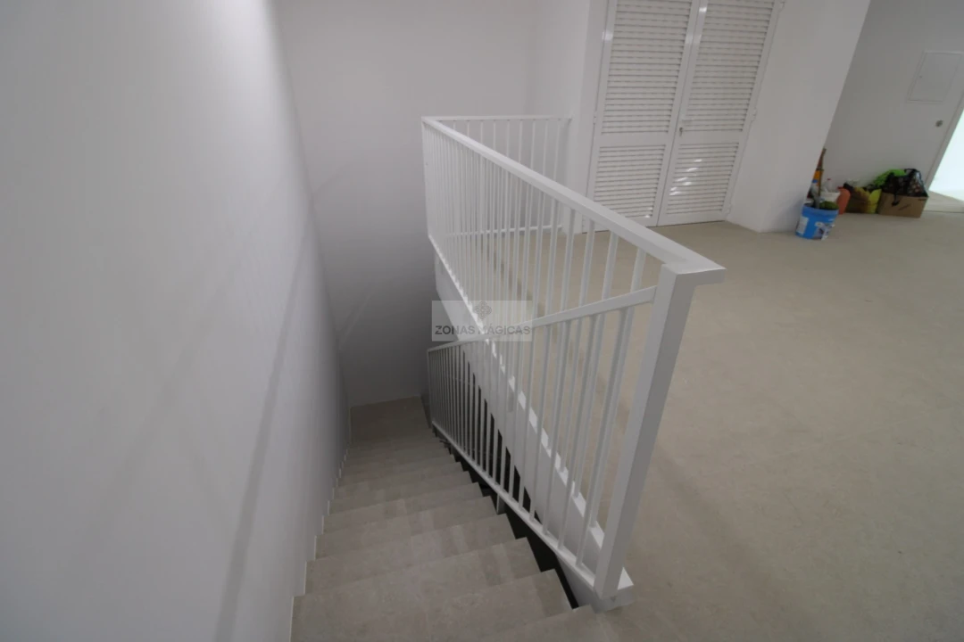 Moradia T4 para Venda em Lagos (São Sebastião e Santa Maria) Foto 48