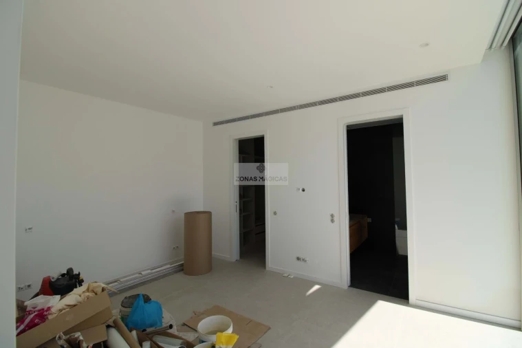 Moradia T4 para Venda em Lagos (São Sebastião e Santa Maria) Foto 22