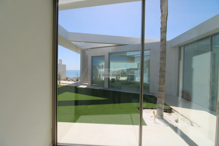 Moradia T4 para Venda em Lagos (São Sebastião e Santa Maria) Foto 26