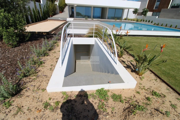 Moradia T4 para Venda em Lagos (São Sebastião e Santa Maria) Foto 68