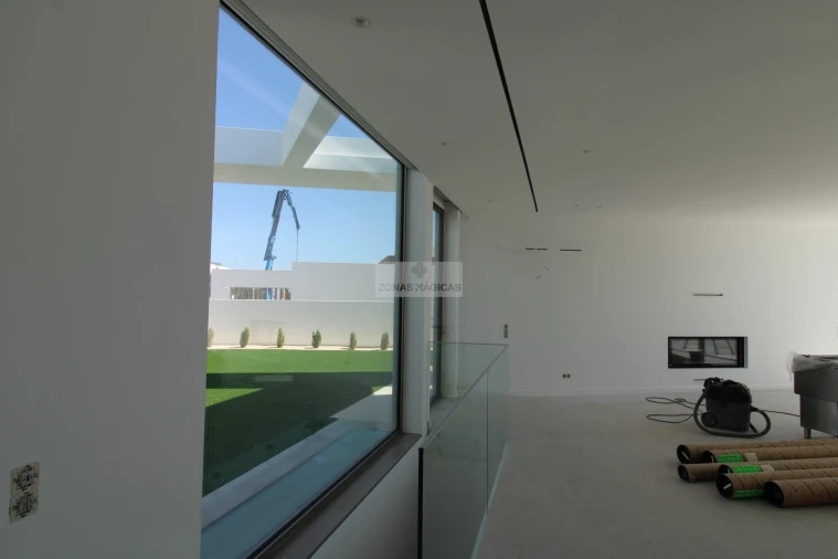 Moradia T4 para Venda em Lagos (São Sebastião e Santa Maria) Foto 15