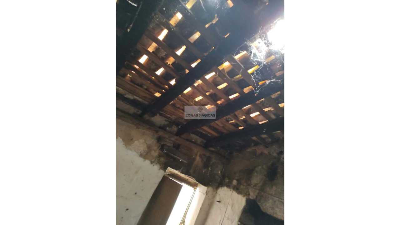 Terreno para Venda em Lagos (São Sebastião e Santa Maria) Foto 5