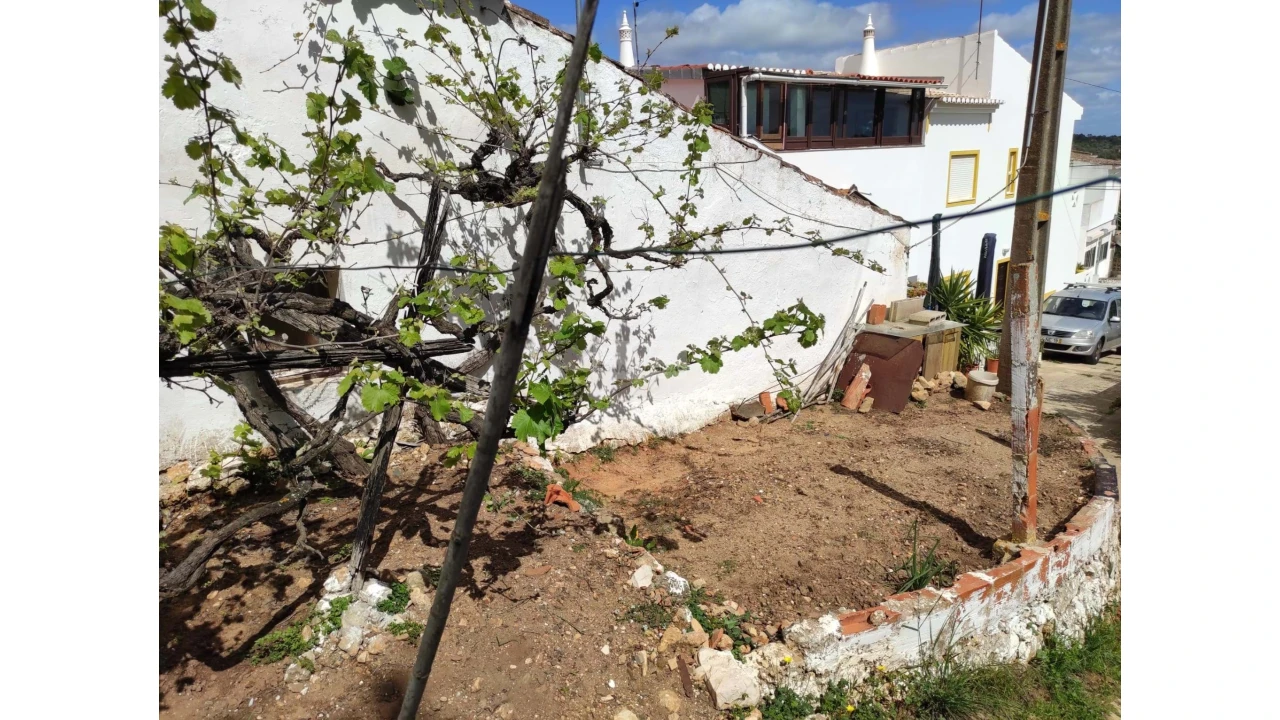 Terreno para Venda em Lagos (São Sebastião e Santa Maria) Foto 10