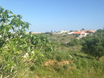 Terreno para Venda em Lagos (São Sebastião e Santa Maria)