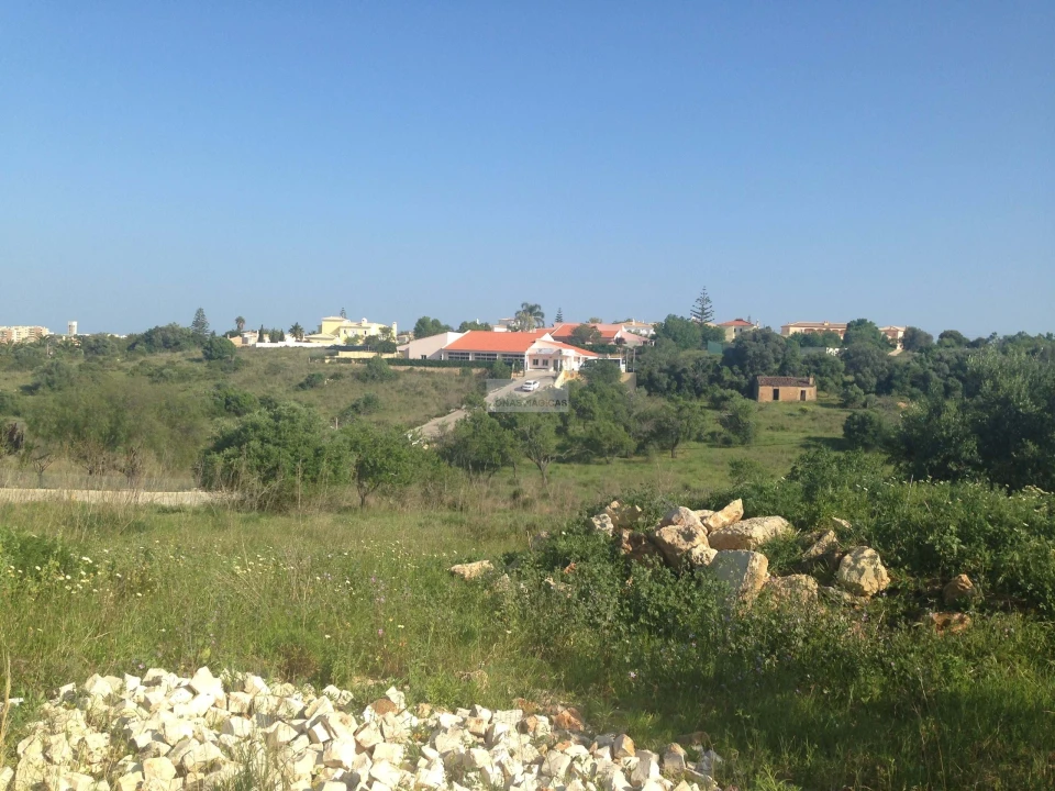 Terreno para Venda em Lagos (São Sebastião e Santa Maria) Foto 1