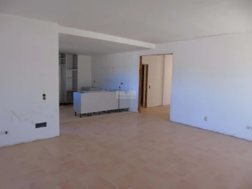 Moradia T5 para Venda em Lagos (São Sebastião e Santa Maria)