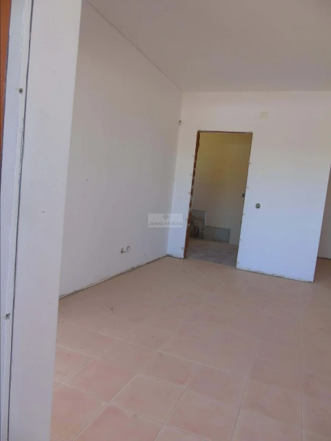 Moradia T5 para Venda em Lagos (São Sebastião e Santa Maria)