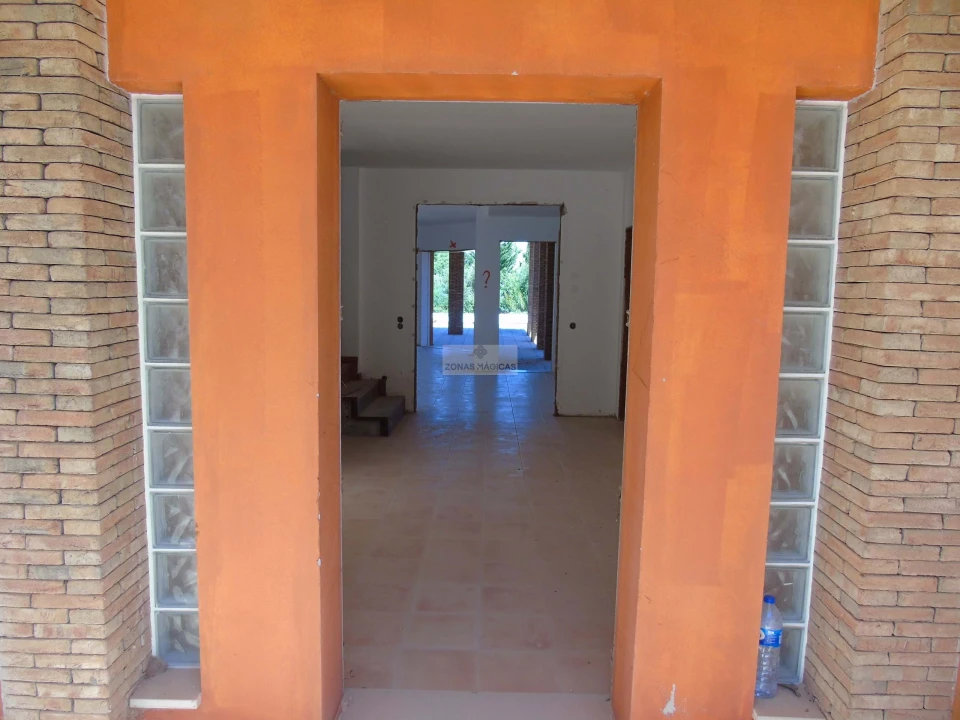 Moradia T5 para Venda em Lagos (São Sebastião e Santa Maria) Foto 35