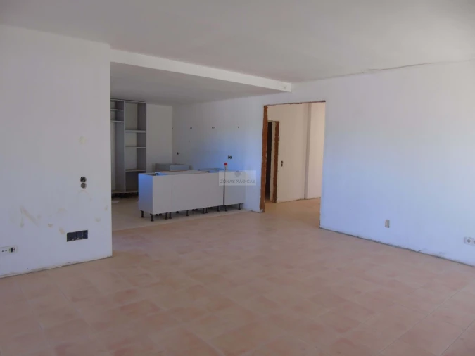 Moradia T5 para Venda em Lagos (São Sebastião e Santa Maria) Foto 32
