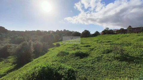 Terreno para Venda em Lagos (São Sebastião e Santa Maria)