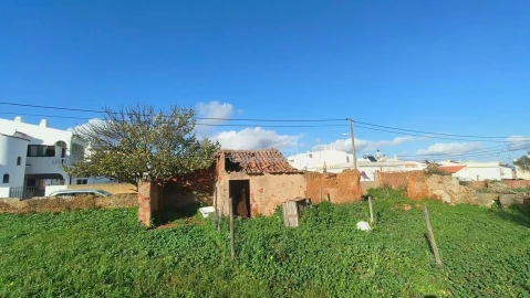 Terreno para Venda em Lagos (São Sebastião e Santa Maria)
