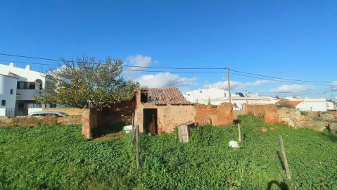 Terreno para Venda em Lagos (São Sebastião e Santa Maria)
