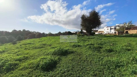Terreno para Venda em Lagos (São Sebastião e Santa Maria)