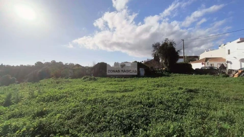 Terreno para Venda em Lagos (São Sebastião e Santa Maria)