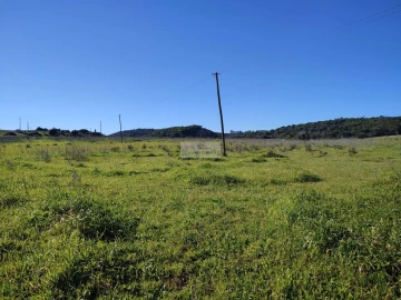 Terreno para Venda em Lagos (São Sebastião e Santa Maria)