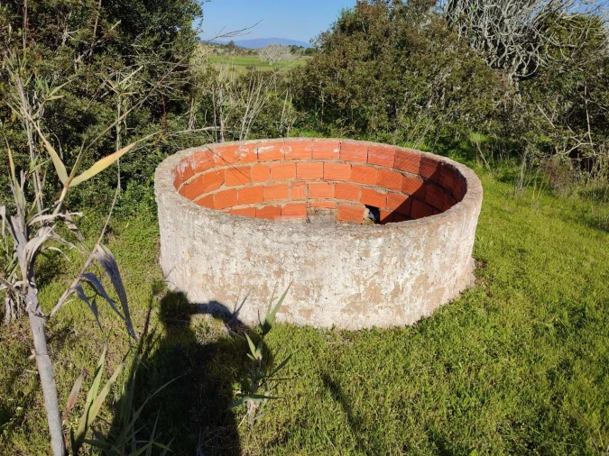 Terreno para Venda em Lagos (São Sebastião e Santa Maria) Foto 2