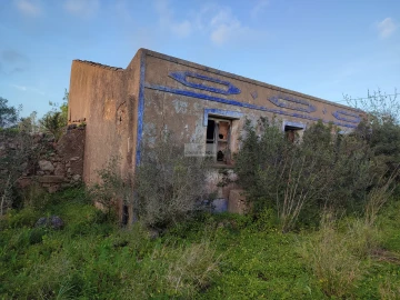 Terreno para Venda em Lagos (São Sebastião e Santa Maria)