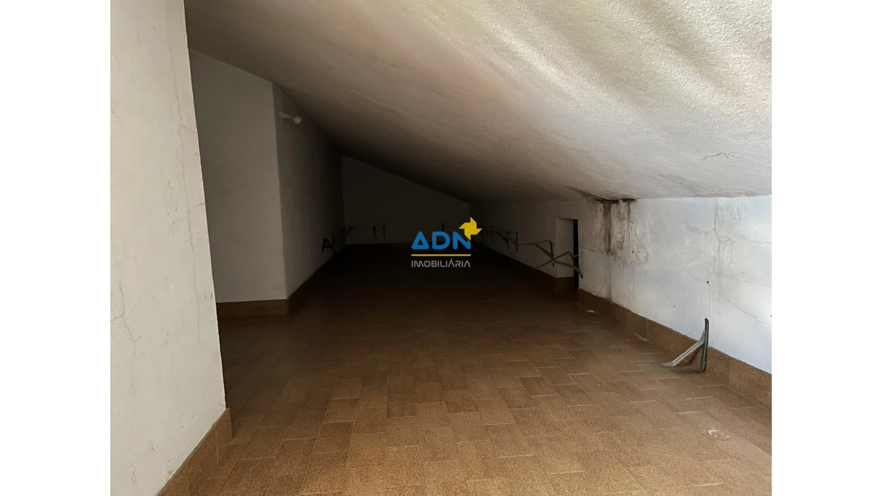 Moradia T10 para Venda em Castelo Branco Foto 27