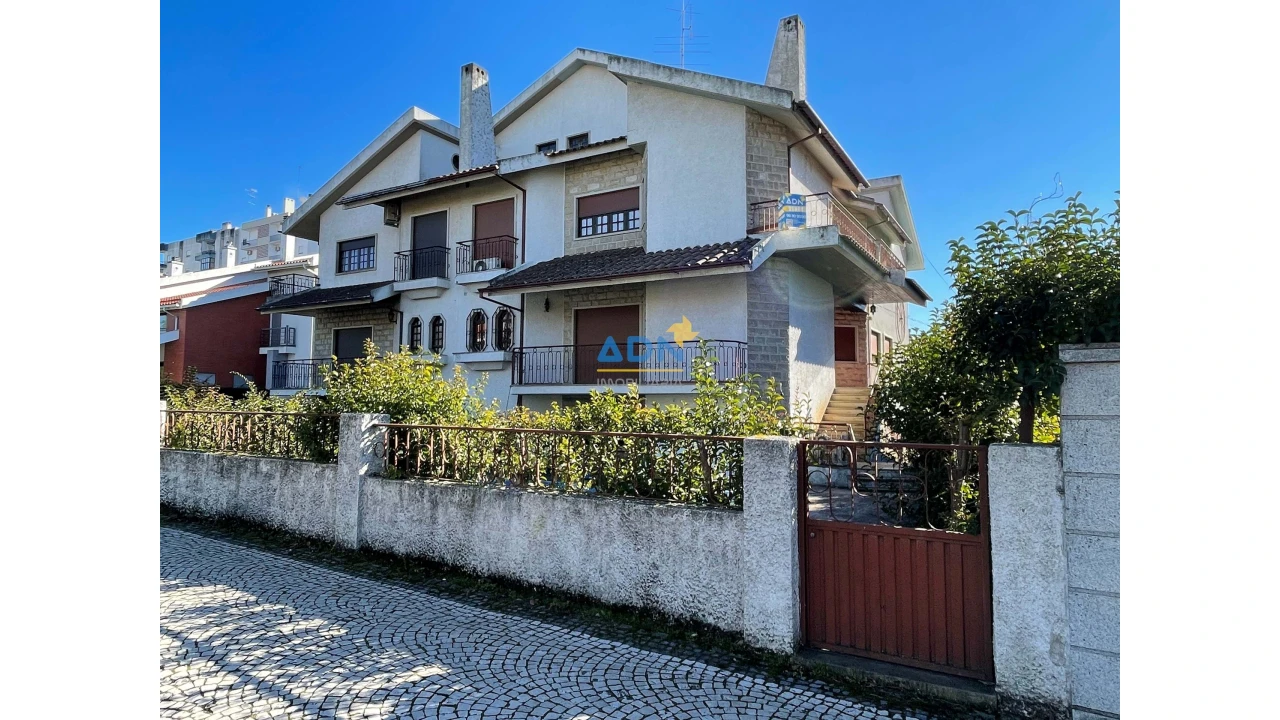 Moradia T10 para Venda em Castelo Branco Foto 1