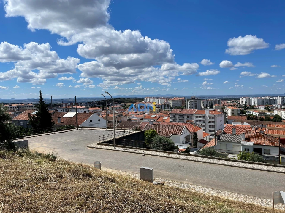 Terreno para Venda em Castelo Branco Foto 4