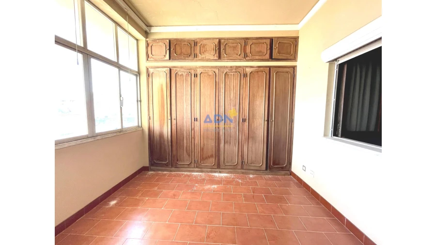 Apartamento T5 para Venda em Castelo Branco Foto 11