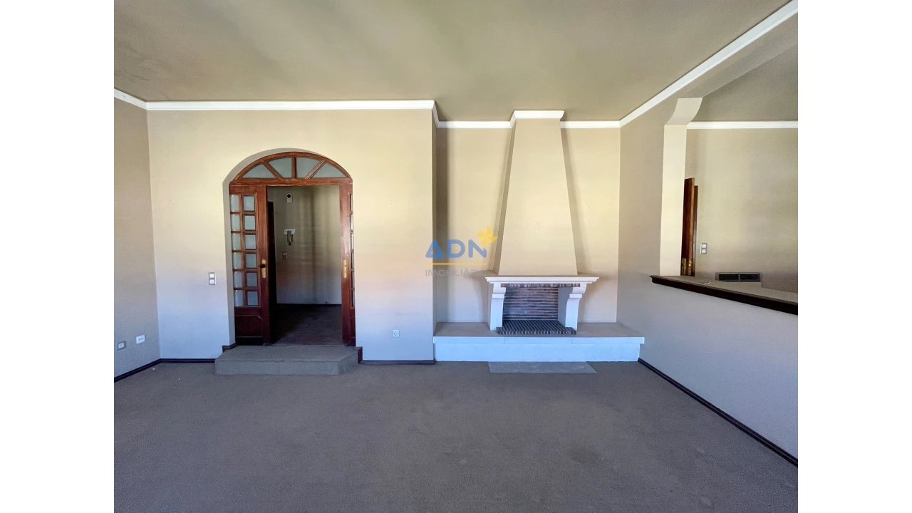 Apartamento T5 para Venda em Castelo Branco Foto 1