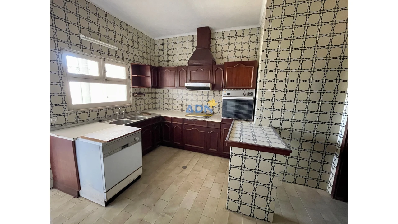 Apartamento T5 para Venda em Castelo Branco Foto 5