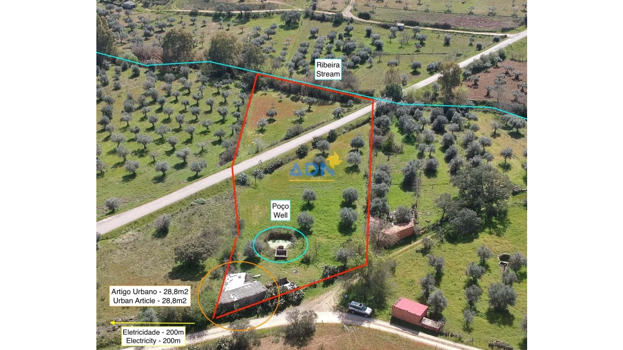 Terreno para Venda em Toulões Foto 2
