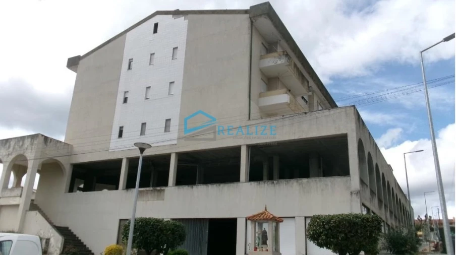 Loja para Venda em Outeiro Seco