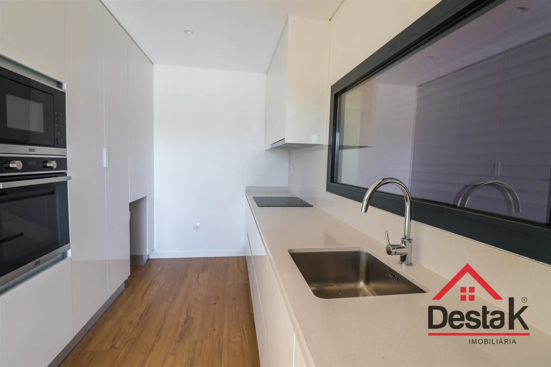 Apartamento T3 para Venda em Viseu Foto 4