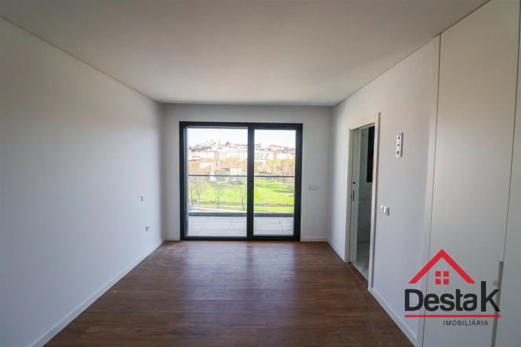 Apartamento T3 para Venda em Viseu Foto 13