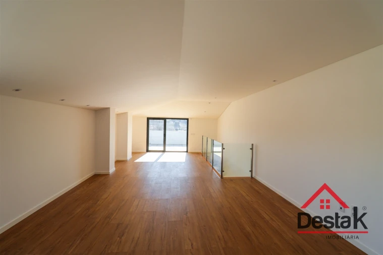 Apartamento T3 para Venda em Viseu Foto 19
