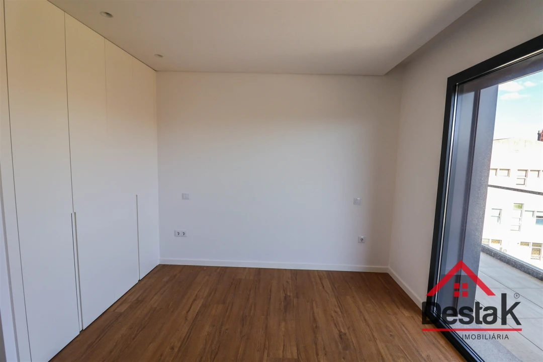 Apartamento T3 para Venda em Viseu Foto 10