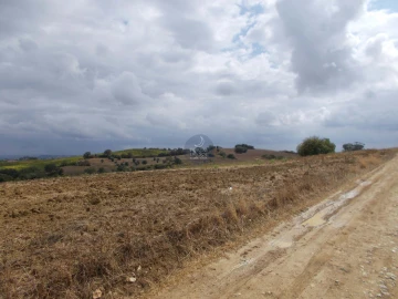 Terreno para Venda em Romeira e Várzea