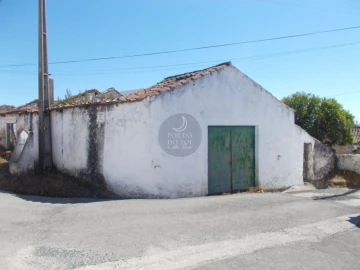 Armazém para Venda em Almoster