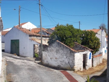 Armazém para Venda em Almoster