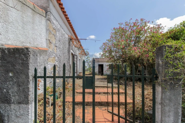 Moradia T2 para Venda em Marvila, Ribeira Santarém, São Salvador, São Nicolau Foto 2