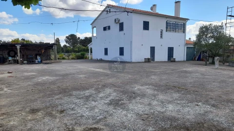 Moradia T6 para Venda em Salvaterra de Magos e Foros de Salvaterra