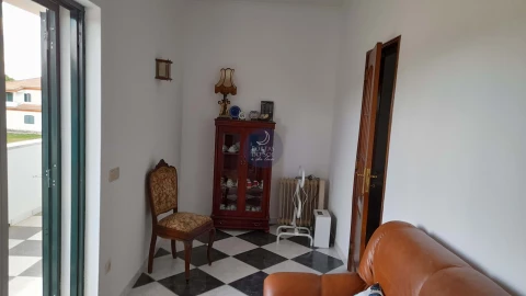 Moradia T6 para Venda em Salvaterra de Magos e Foros de Salvaterra