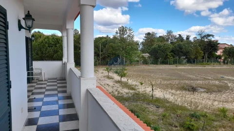 Moradia T6 para Venda em Salvaterra de Magos e Foros de Salvaterra