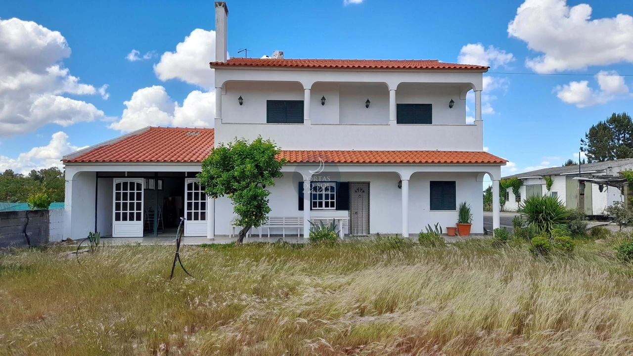 Moradia T6 para Venda em Salvaterra de Magos e Foros de Salvaterra Foto 1