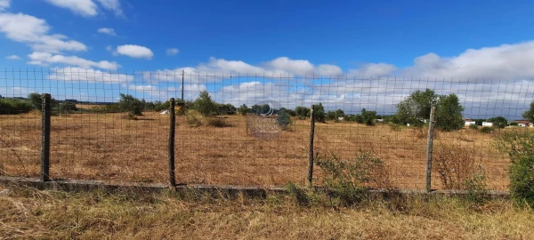 Terreno para Venda em Romeira e Várzea