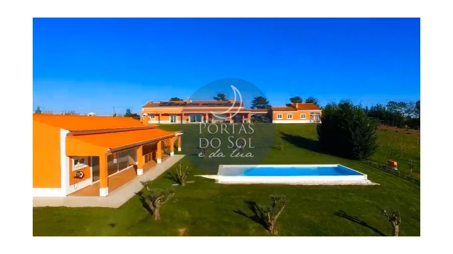 Moradia T4 para Venda em Abitureiras