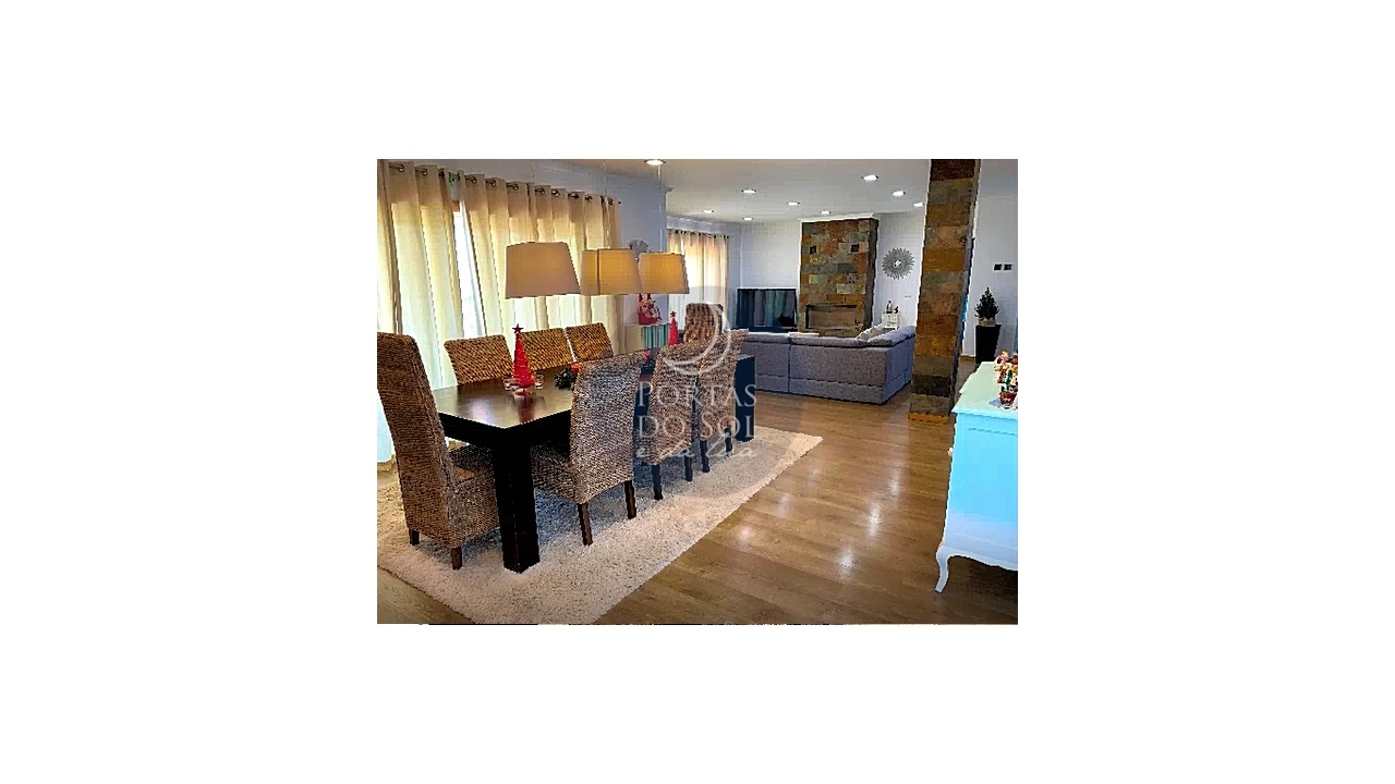 Moradia T4 para Venda em Abitureiras Foto 6