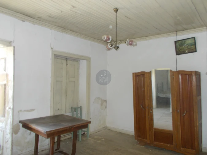 Moradia T3 para Venda em Marvila, Ribeira Santarém, São Salvador, São Nicolau Foto 3