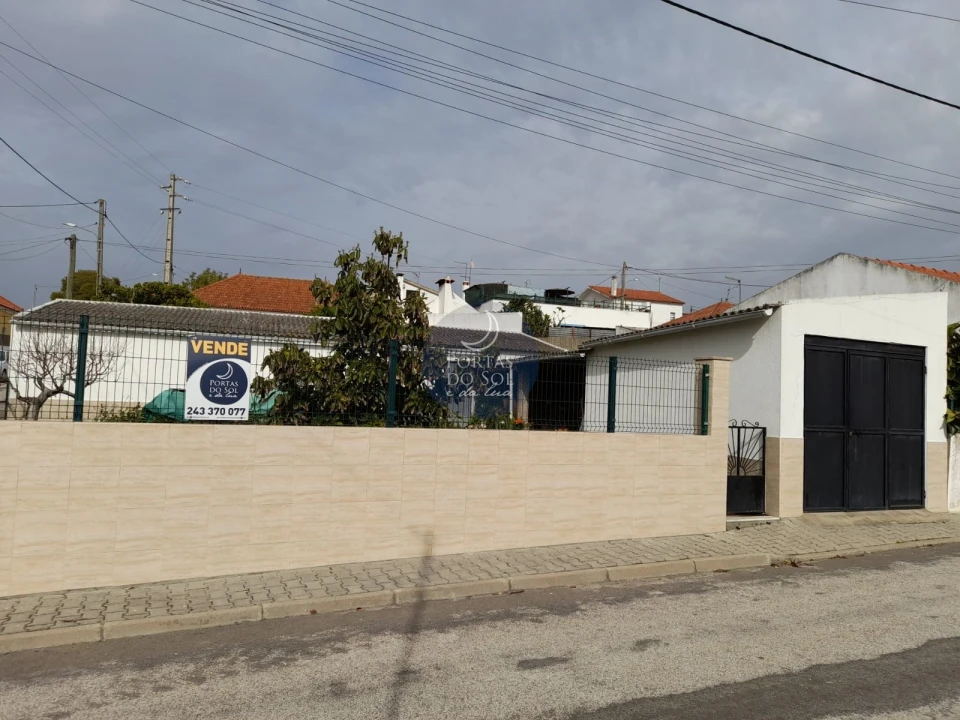 Terreno para Venda em Salvaterra de Magos e Foros de Salvaterra Foto 1
